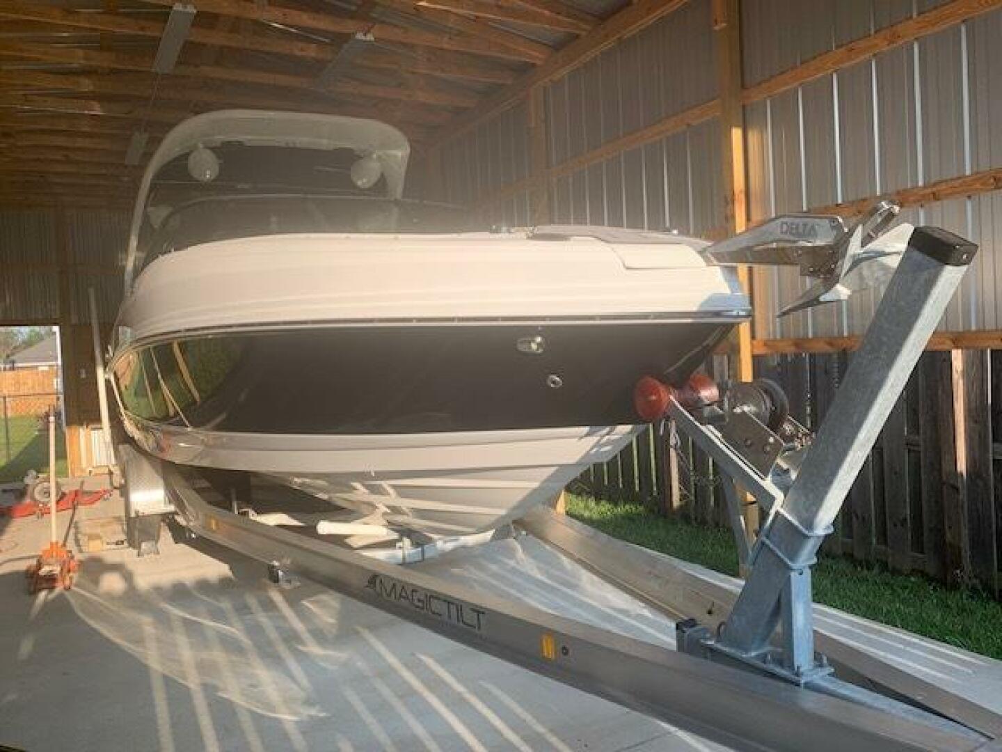2018 Rinker 29QX - Image 6