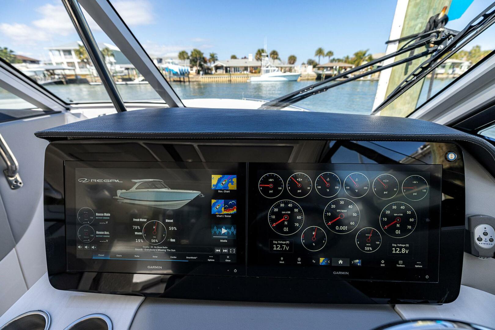 2022 Regal LX 36 - Image 30