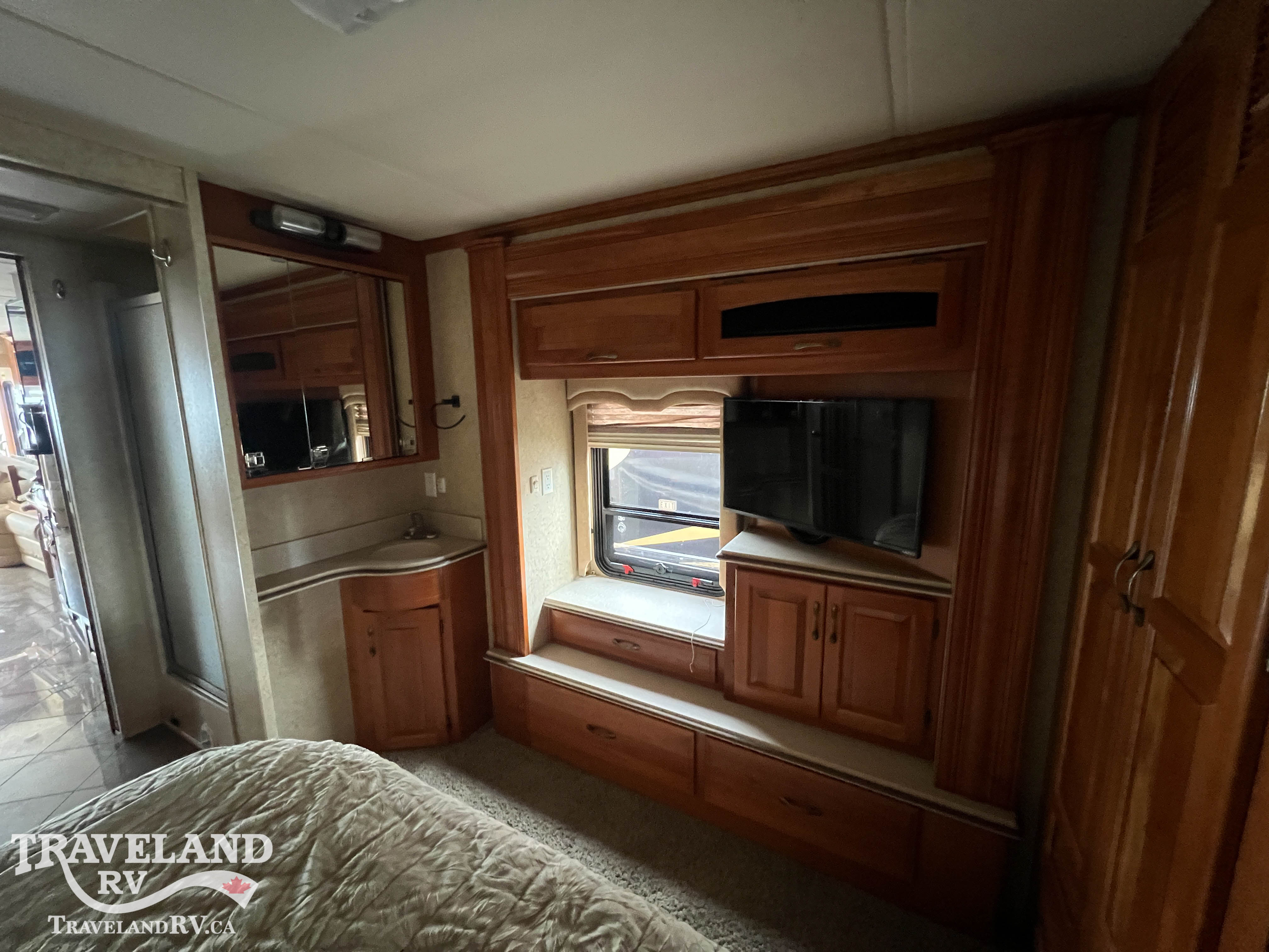 2011 Newmar Dutch Star 3734 - Image 32