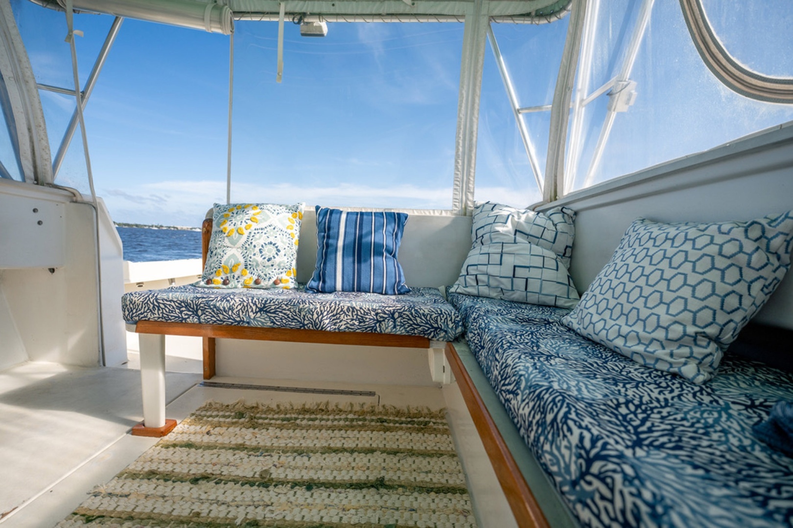 2005 Custom Michael Fitz 34' Pilothouse - Image 10
