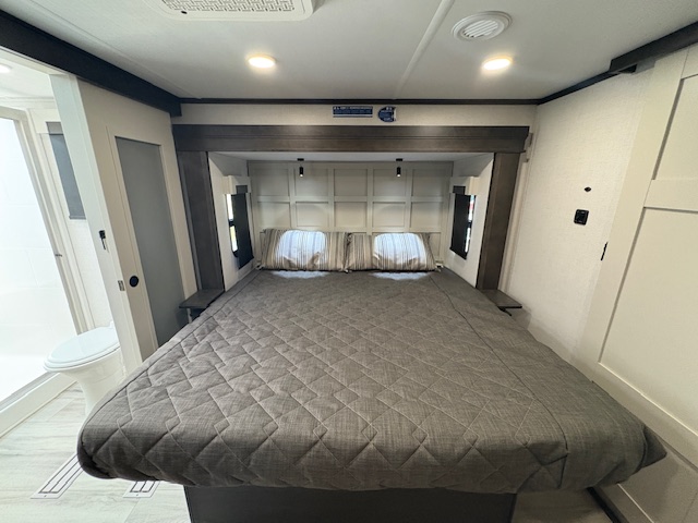 2026 Keystone Alpine 3820FK - Image 29