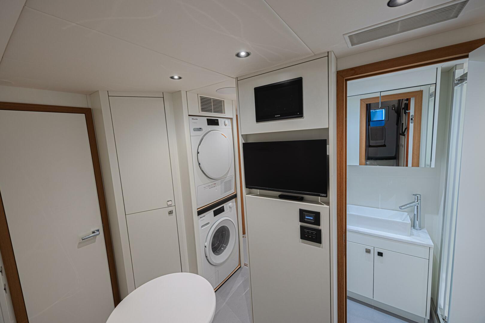 2025 Sunseeker - Image 23