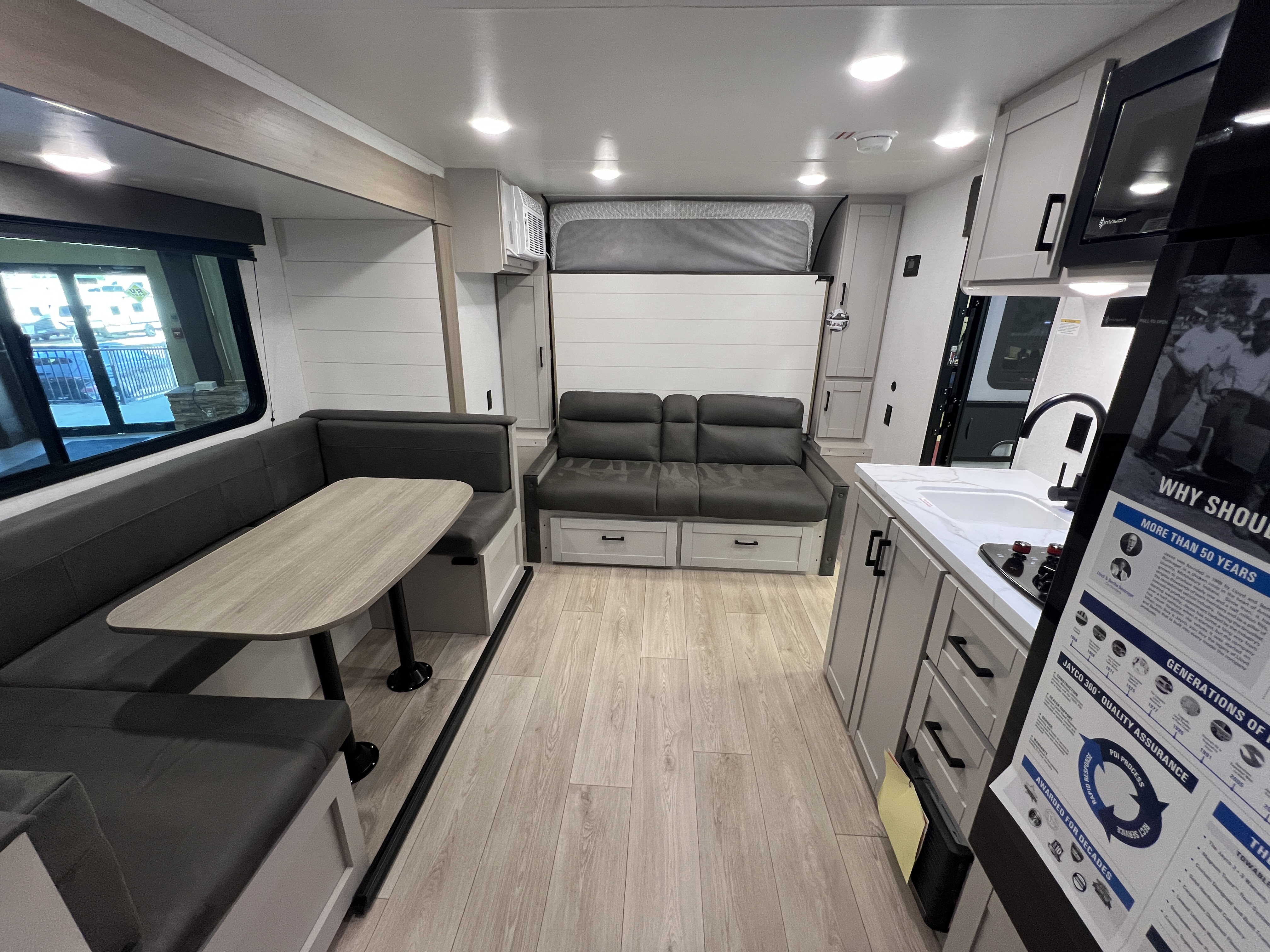2027 JAYCO Jay Flight 197MBW BAJA - Image 3