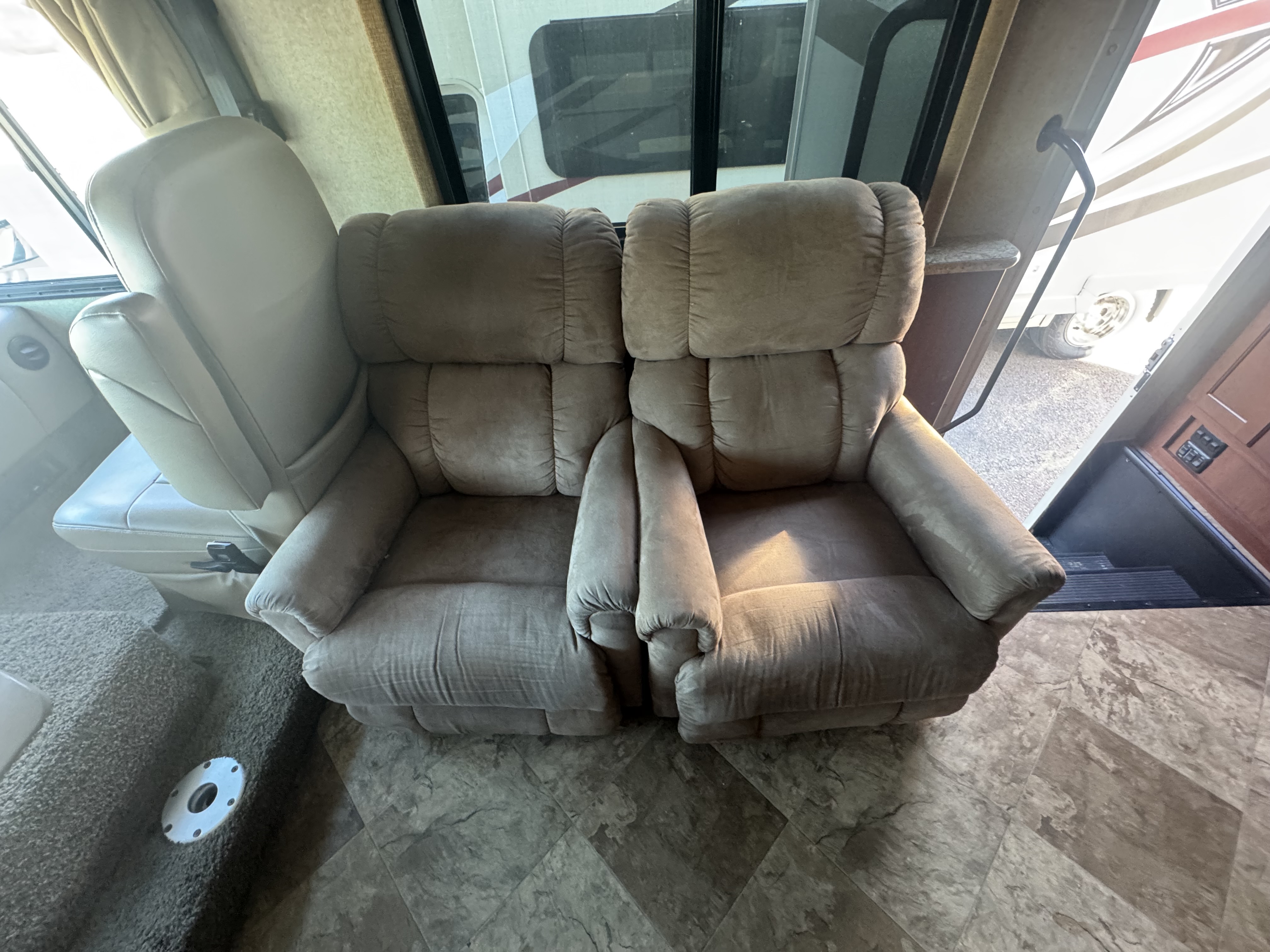 2015 Thor Motor Coach ACE 29.2 - Image 15