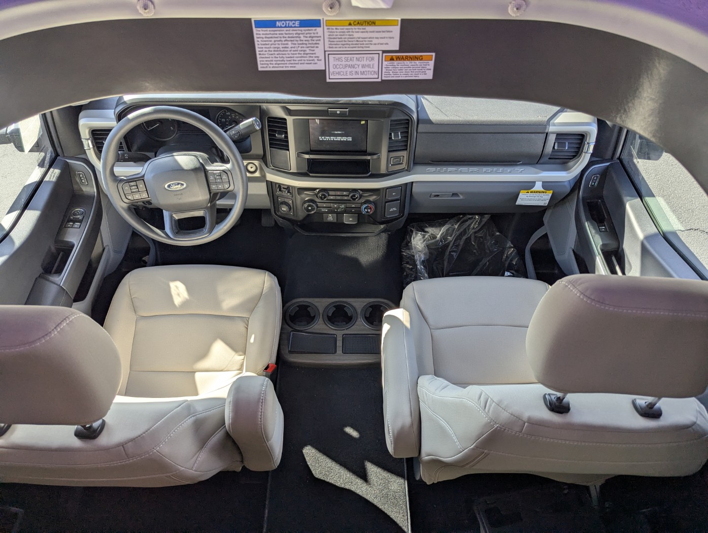 2027 Thor Motor Coach Omni Explorer X32 - Image 13