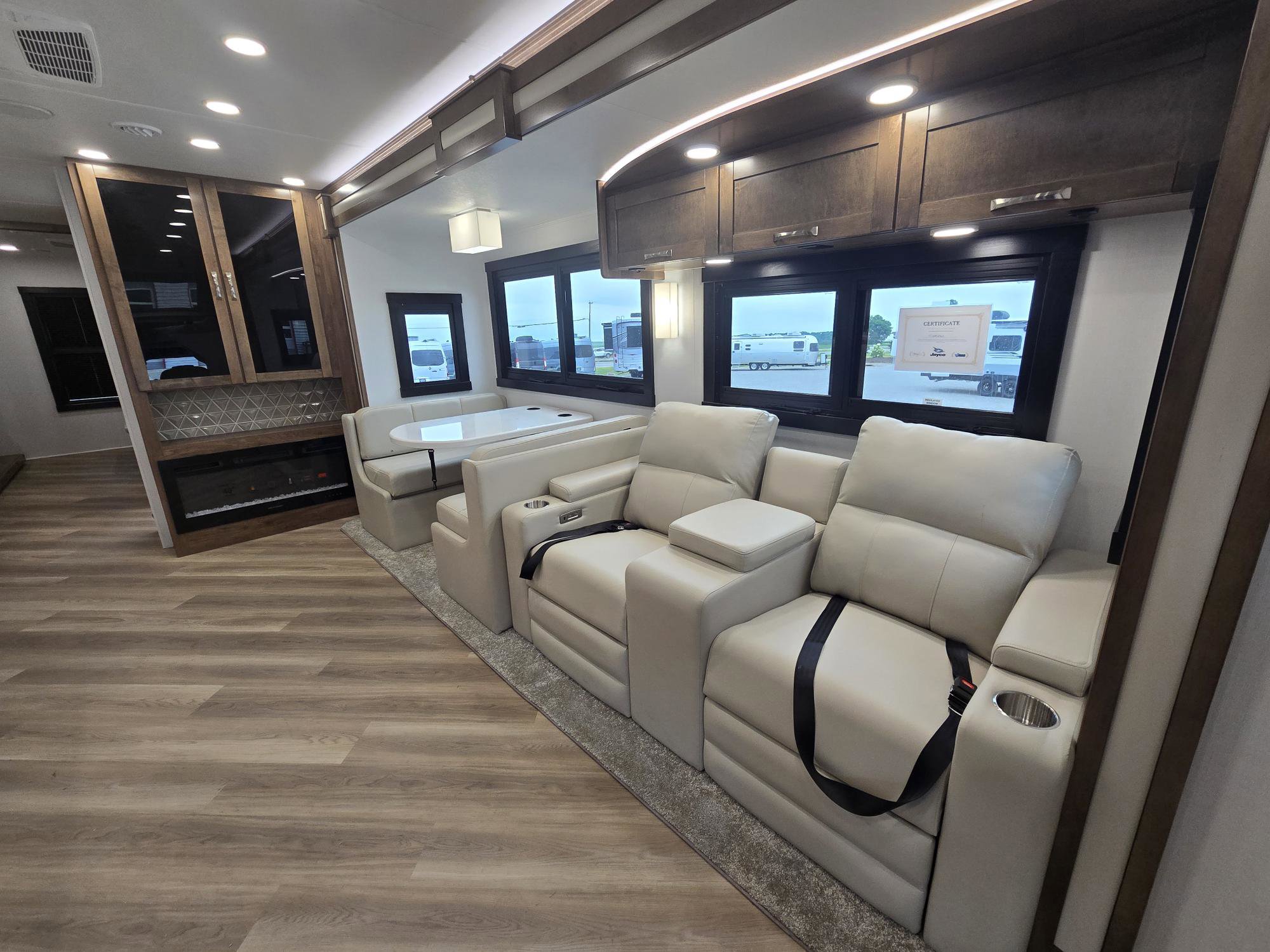 2026 JAYCO SENECA 37M - Image 12