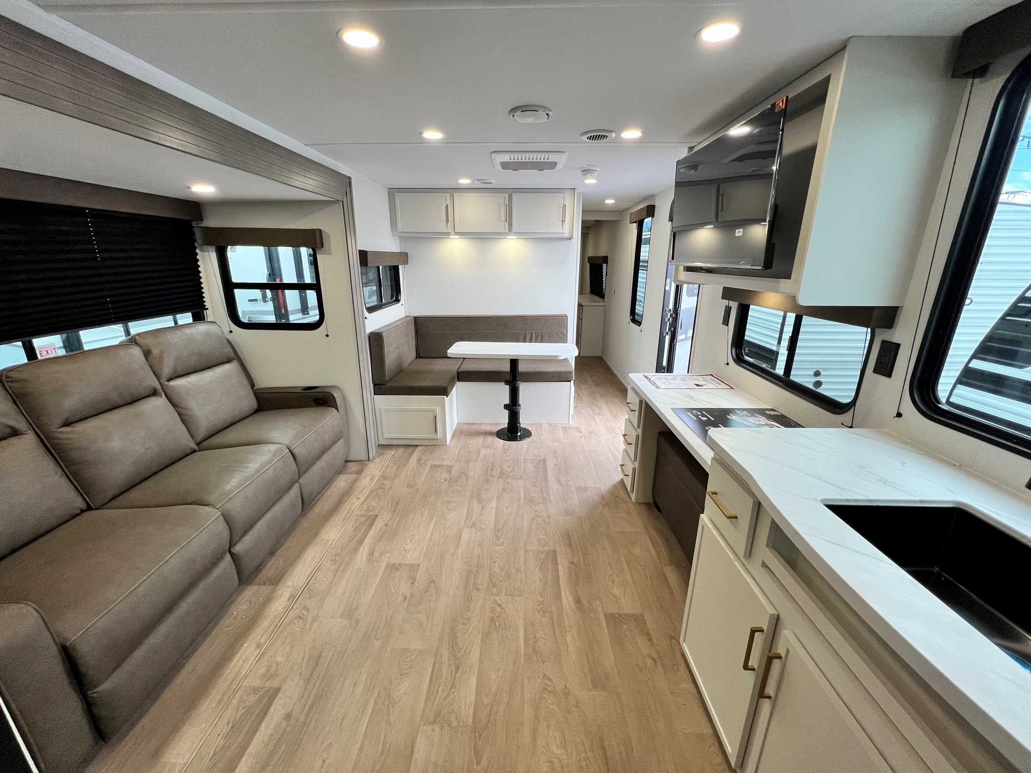 2027 Grand Design Transcend 315RKT - Image 10
