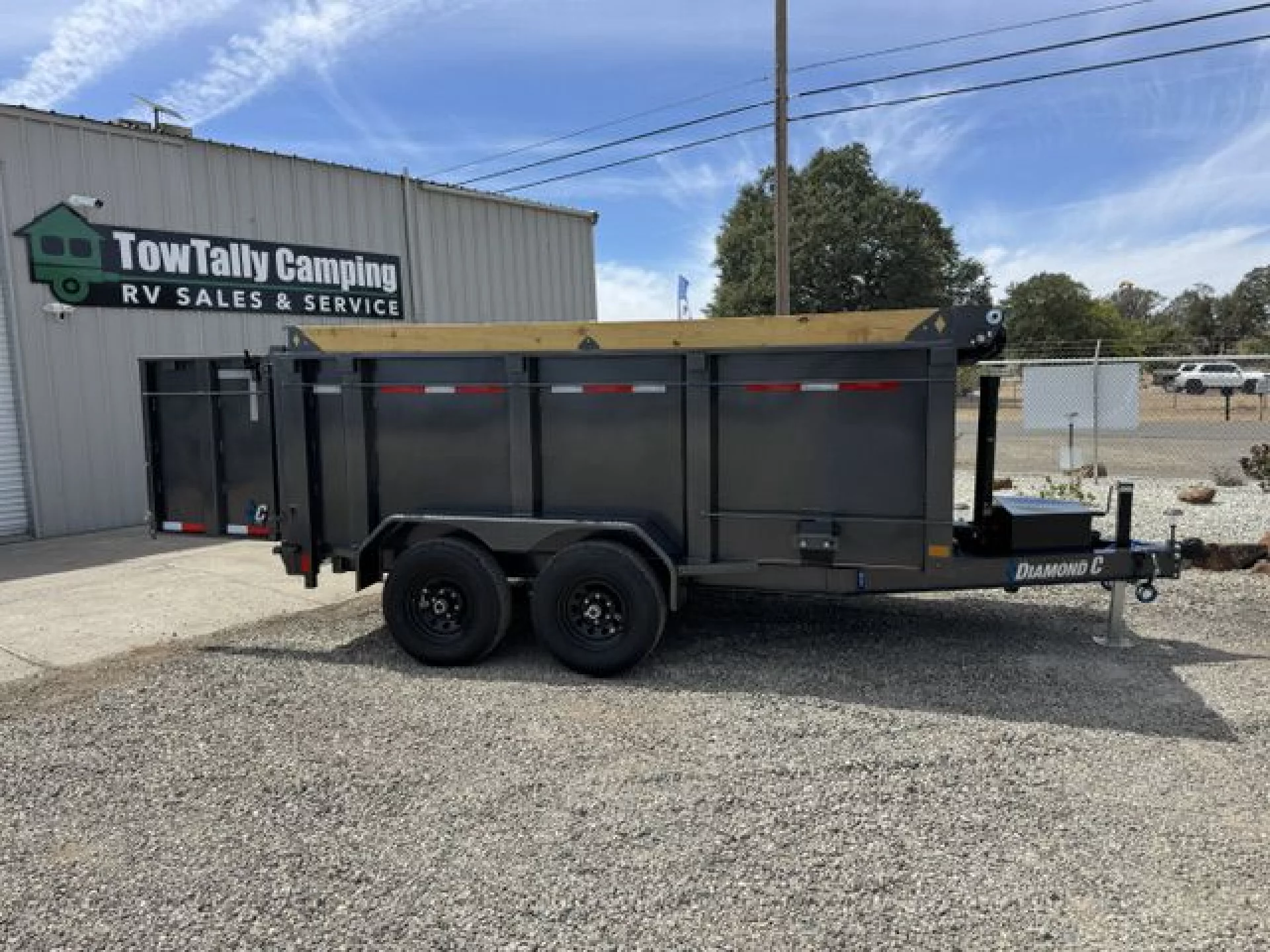 2027 DIAMOND C TRAILERS DIAMOND C MDT 206 MEDIUM DUTY 12X77 44 SIDES - Image 7