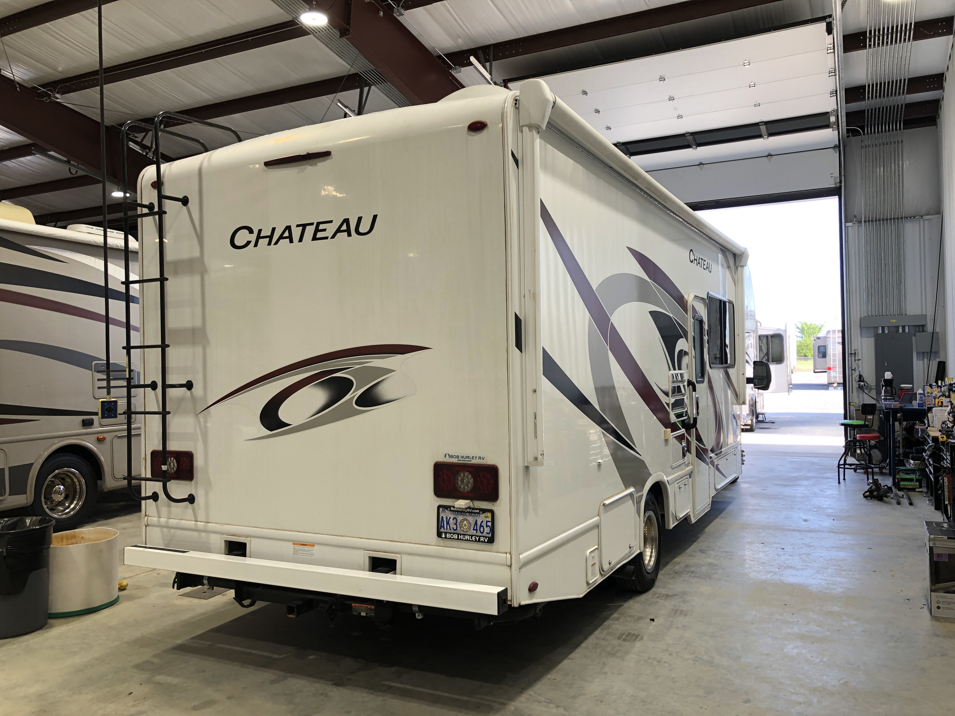 2023 Thor Motor Coach Chateau 27R - Image 6