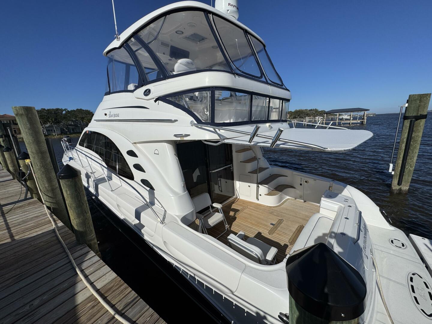 2007 Sea Ray 58 Sedan Bridge - Image 8
