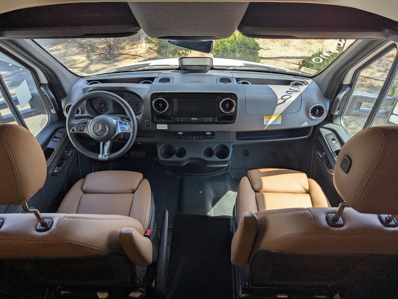 2027 Winnebago View 24D - Image 8