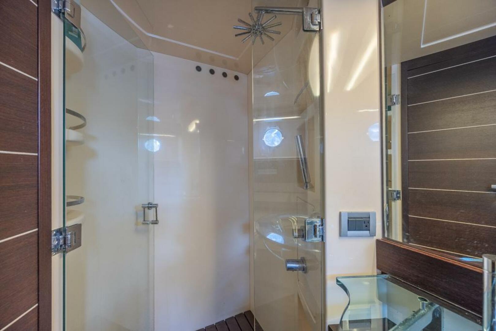 2009 Azimut 68S - Image 24