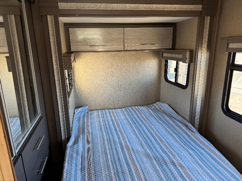2019 Thor Motor Coach Compass 24SX - Image 10