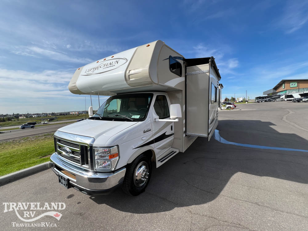 2015 Forest River LEPRECHAUN 317SA - Image 6