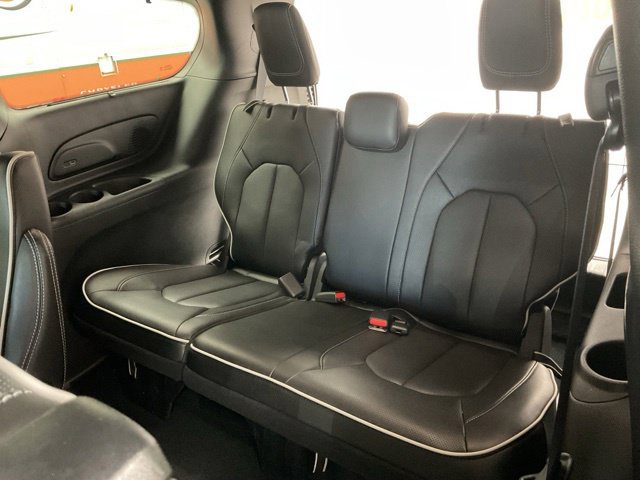 2025 Chrysler Pacifica Limited FWD - Image 22