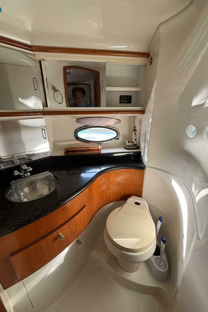 2001 Carver 396 Aft Cabin MY - Image 79