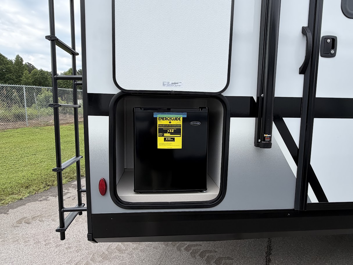 2027 JAYCO JAY FEATHER 26FK - Image 7
