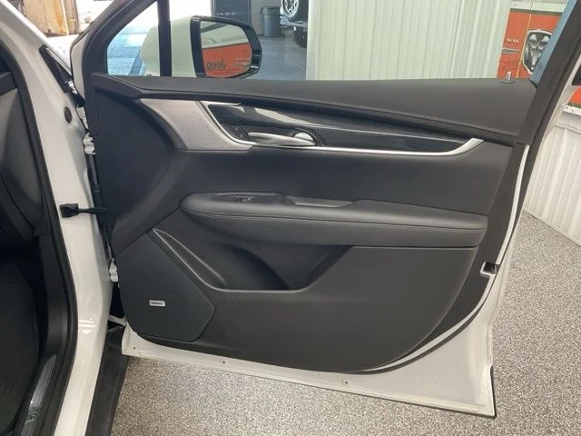 2023 Cadillac XT5 Util 4D Prem Luxury Platinum AWD I4 - Image 25