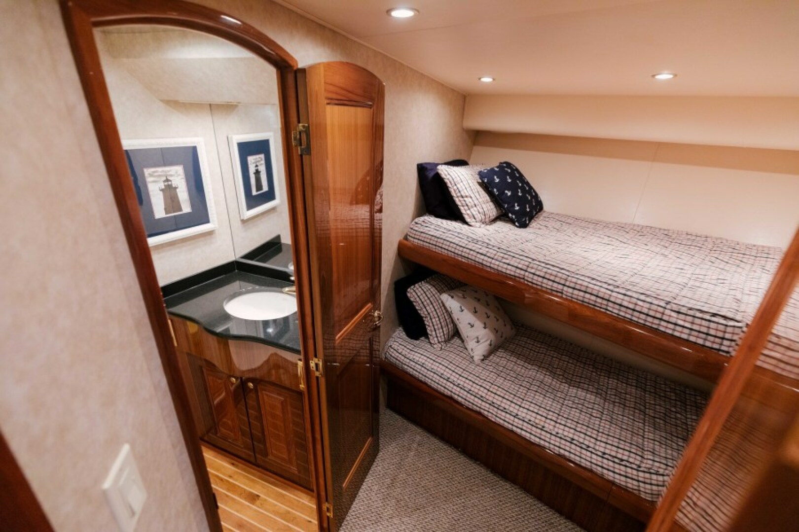 2006 Viking 74 Enclosed Bridge - Image 19