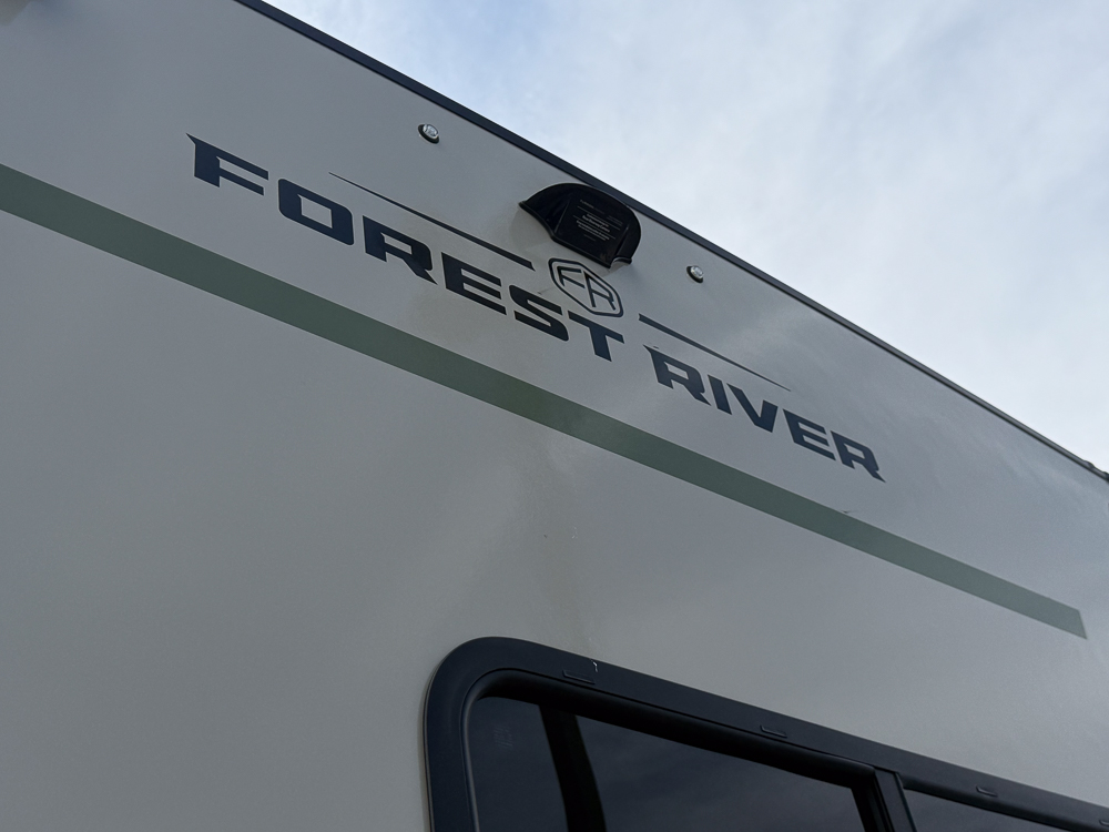 2026 FOREST RIVER NO BOUNDARIES 20.7 - Image 17