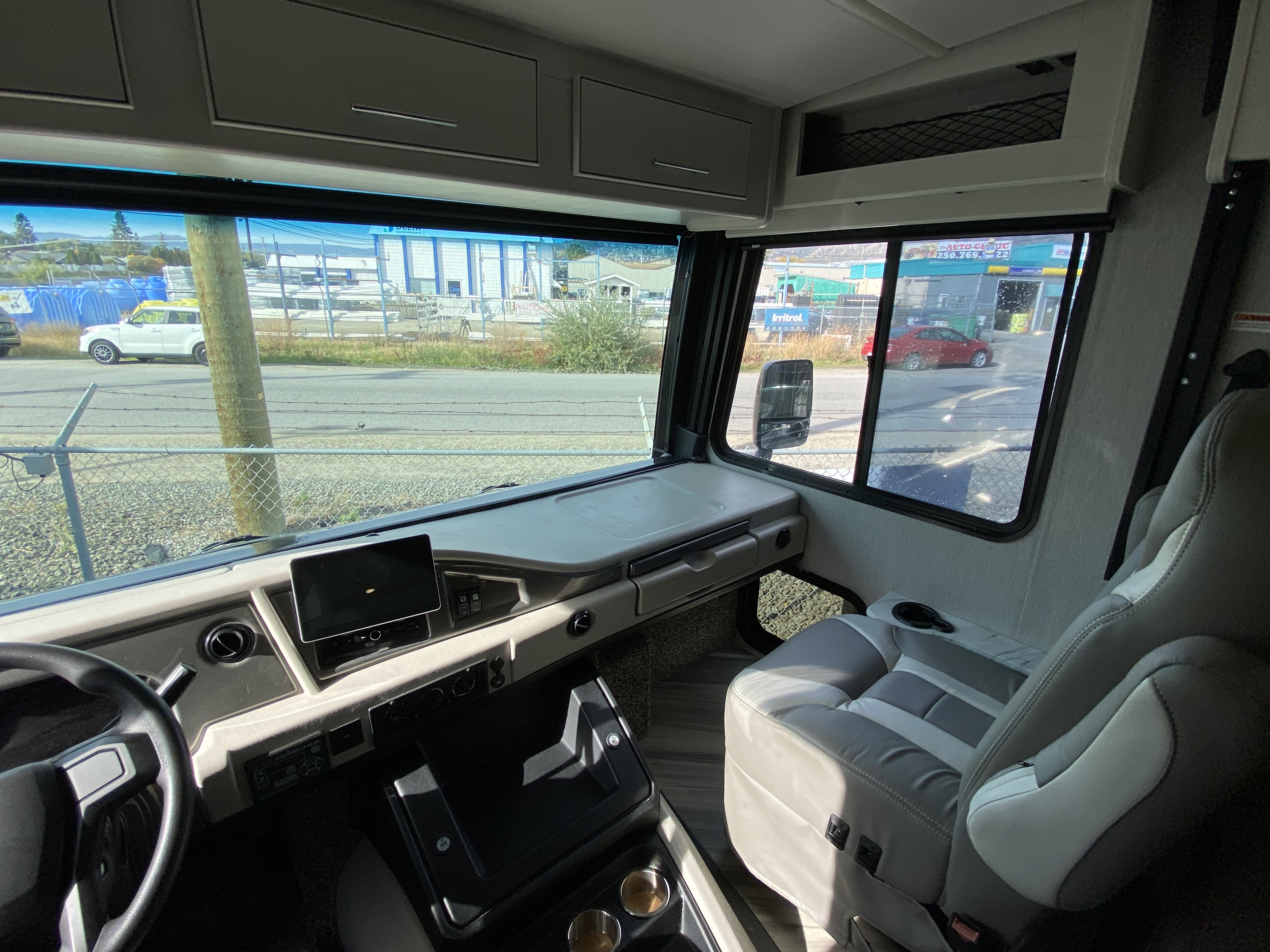 2023 Holiday Rambler Eclipse 32S - Image 11
