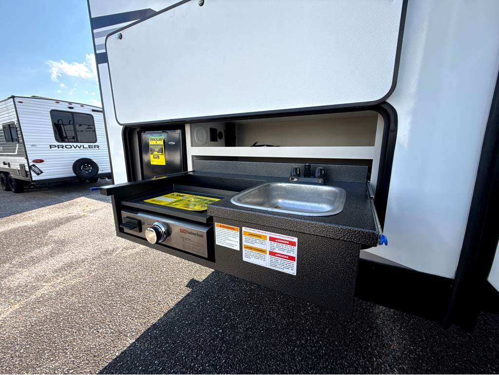 2027 VENTURE RV SPORTTREK 343VIB - Image 30