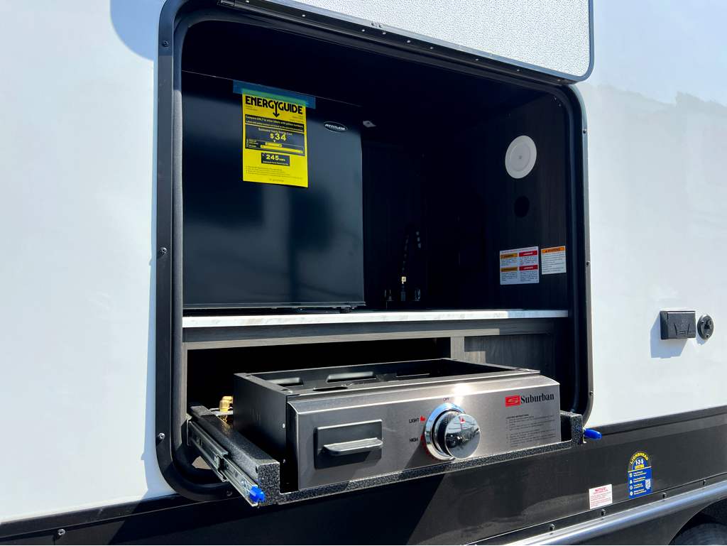 2027 VENTURE RV SPORTTREK 312VTB - Image 5