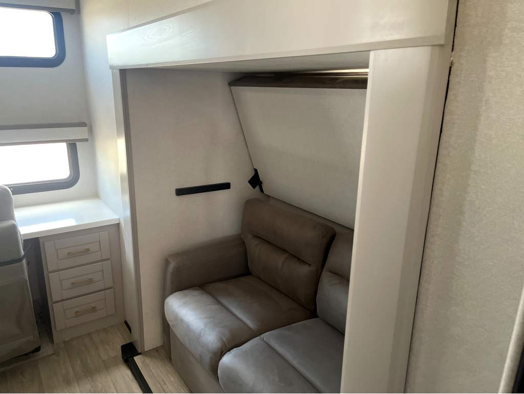 2027 JAYCO NORTH POINT 375TBDB - Image 21