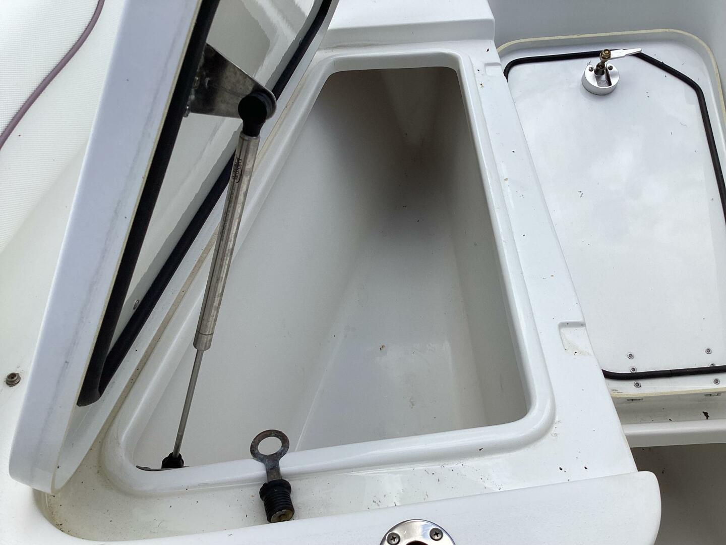 2018 Sea Hunt GAMEFISH 27FS Base - Image 26