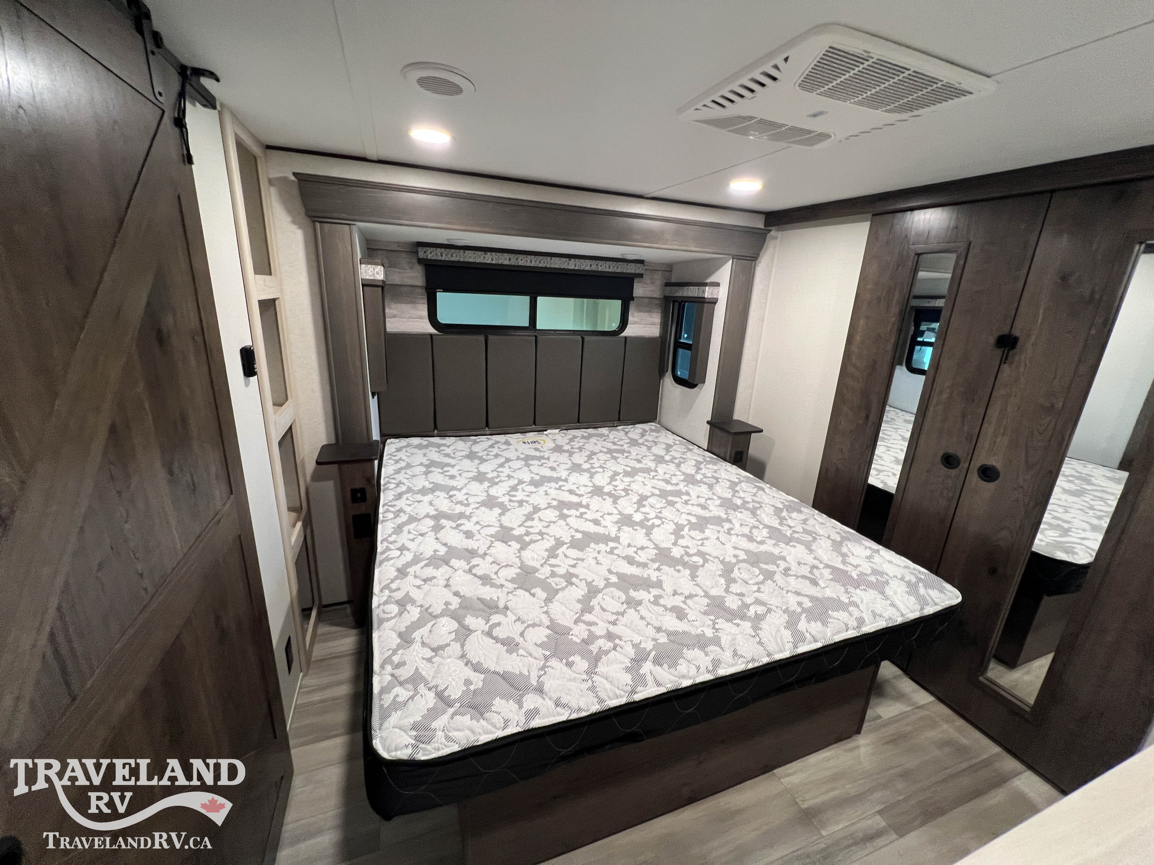 2022 Alliance RV Paradigm 390MP - Image 21