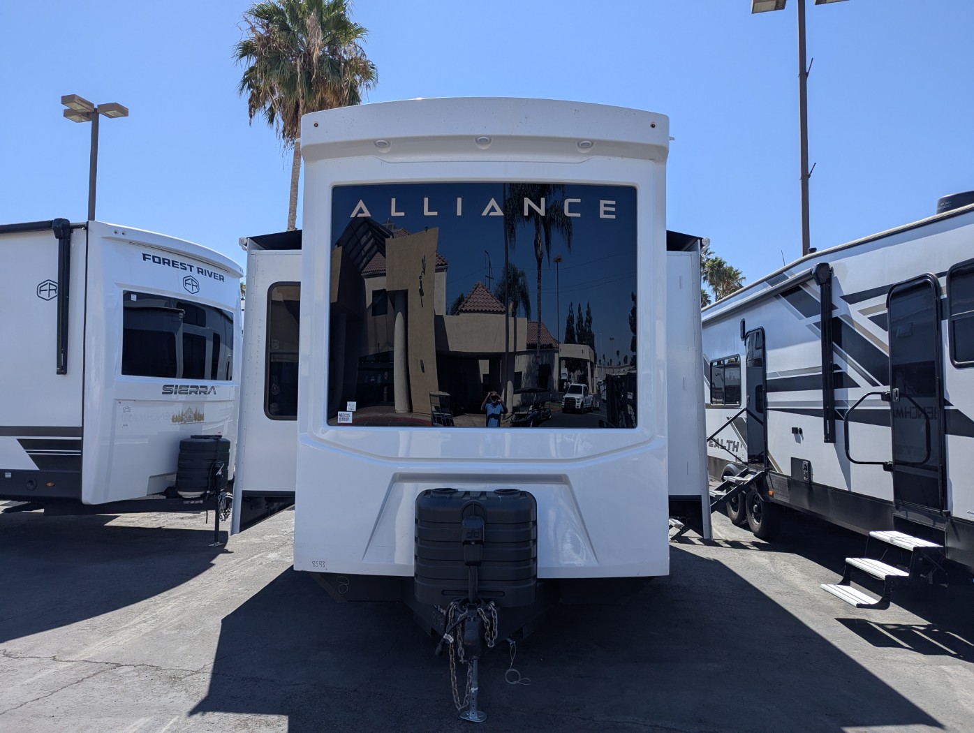 2026 Alliance RV Benchmark 42LFT - Image 2