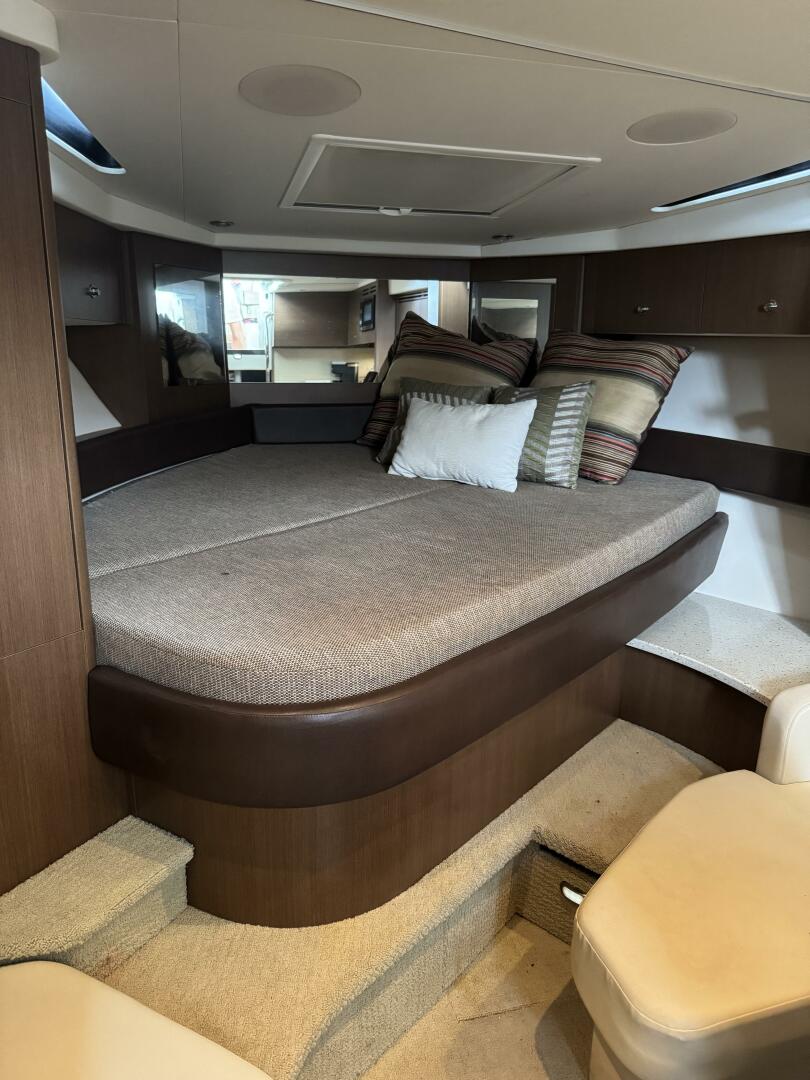 2016 Sea Ray Sundancer 350 - Image 8