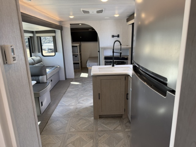 2024 SALEM PLATINUM SERIES 36VBDSX - Image 37