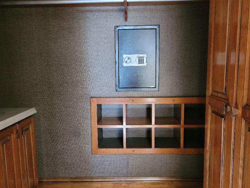 2016 Tiffin Allegro Bus 45 OP - Image 23