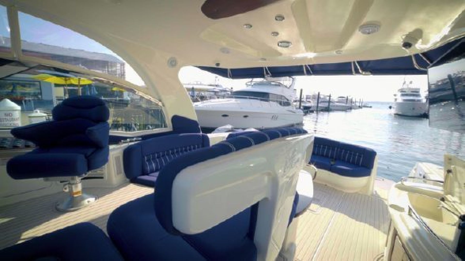 2005 Sea Ray Sundancer - Image 3