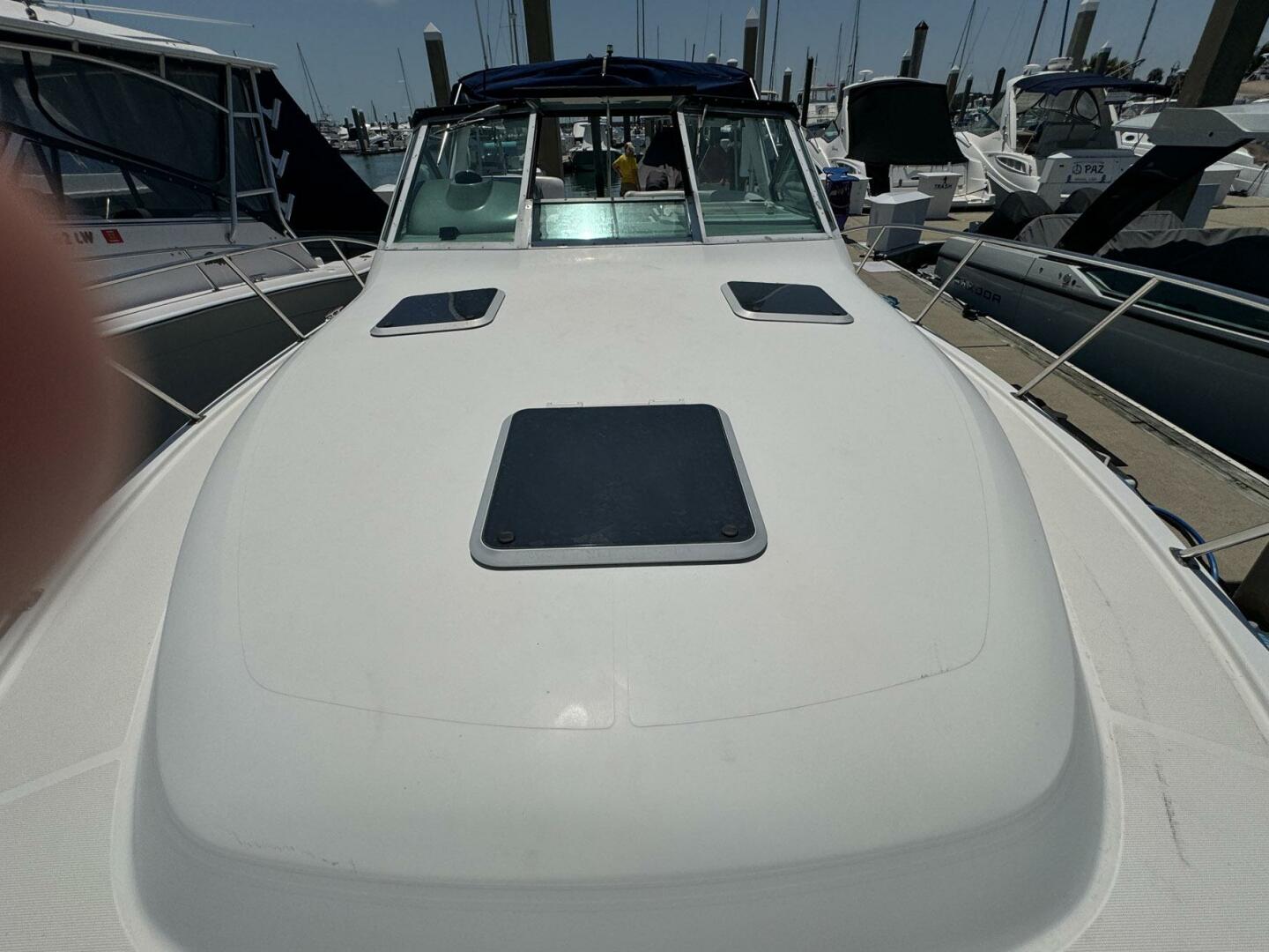 2000 Tiara Yachts 3100 Open - Image 28