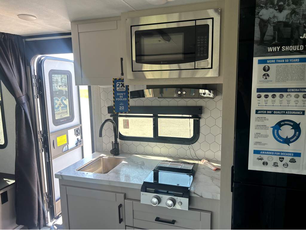 2026 JAYCO JAY FEATHER AIR 19MBS - Image 11