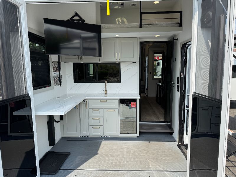 2026 Brinkley RV Model G 3250 - Image 9