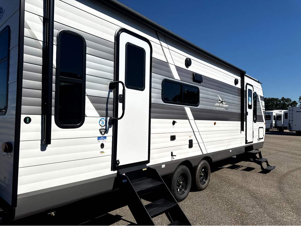 2027 JAYCO JAY FLIGHT 262RLS - Image 4