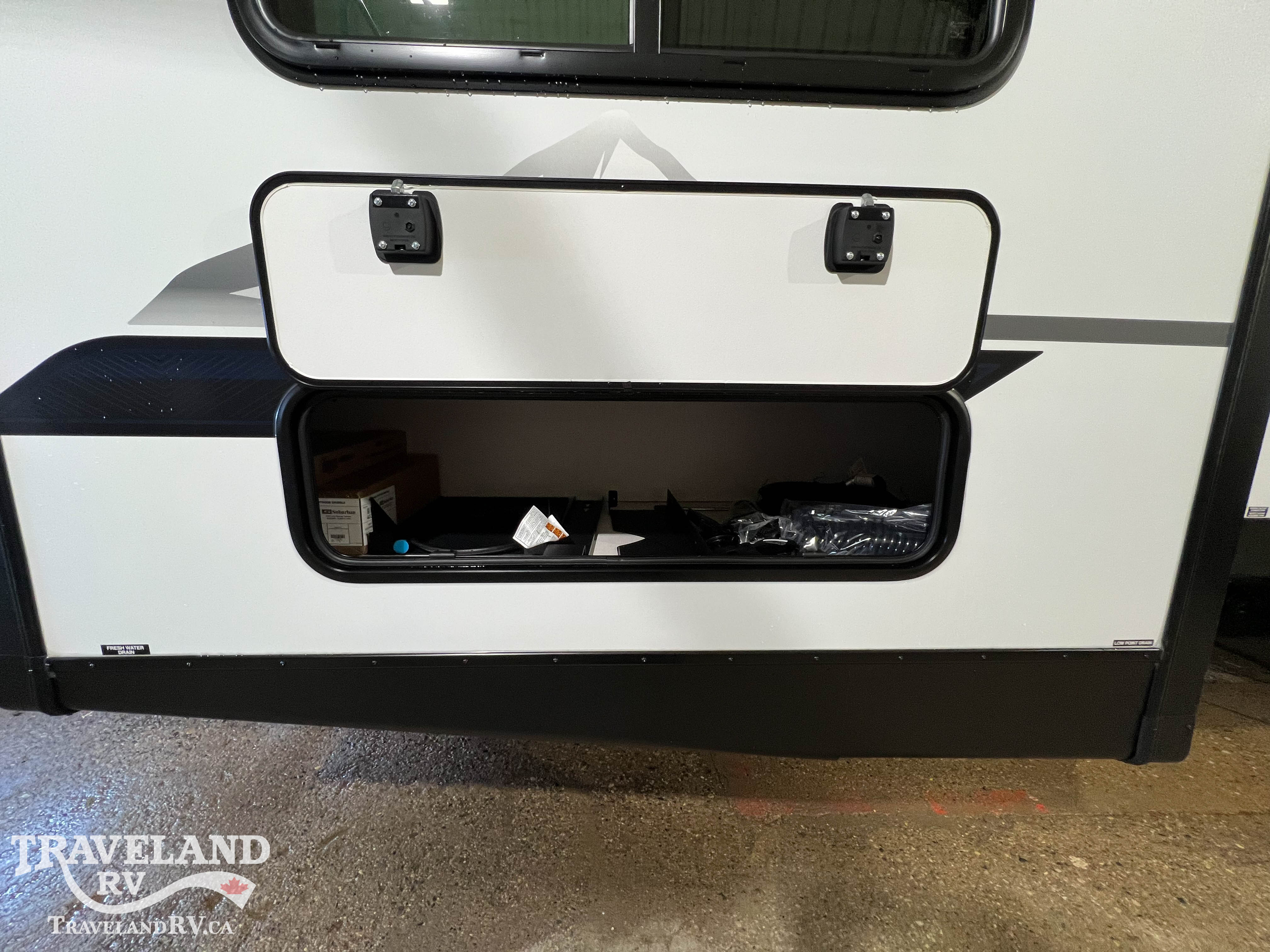 2026 Forest River Grand Surveyor 305RLBS - Image 7