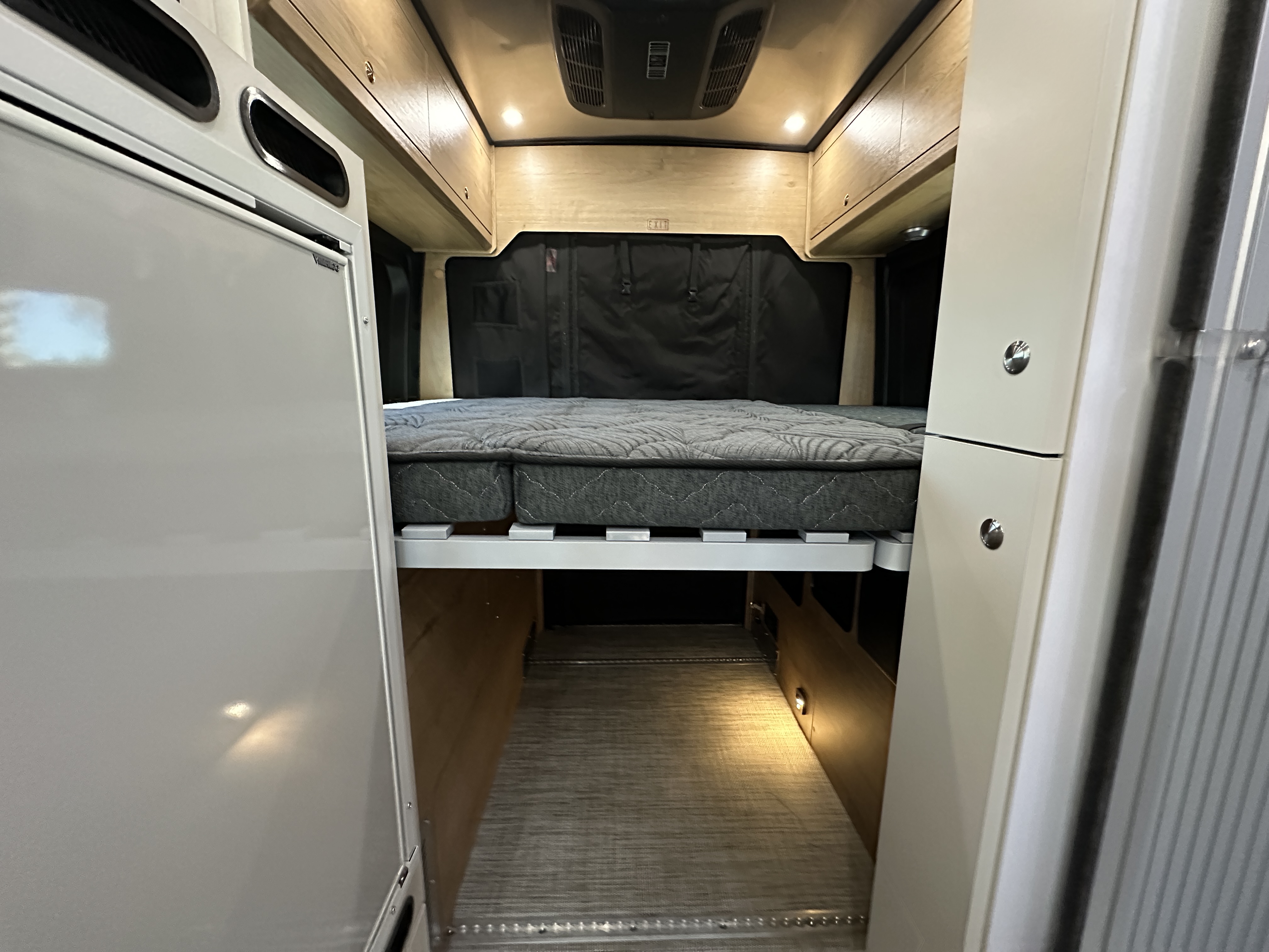 2026 Airstream Rangeline Base - Image 18