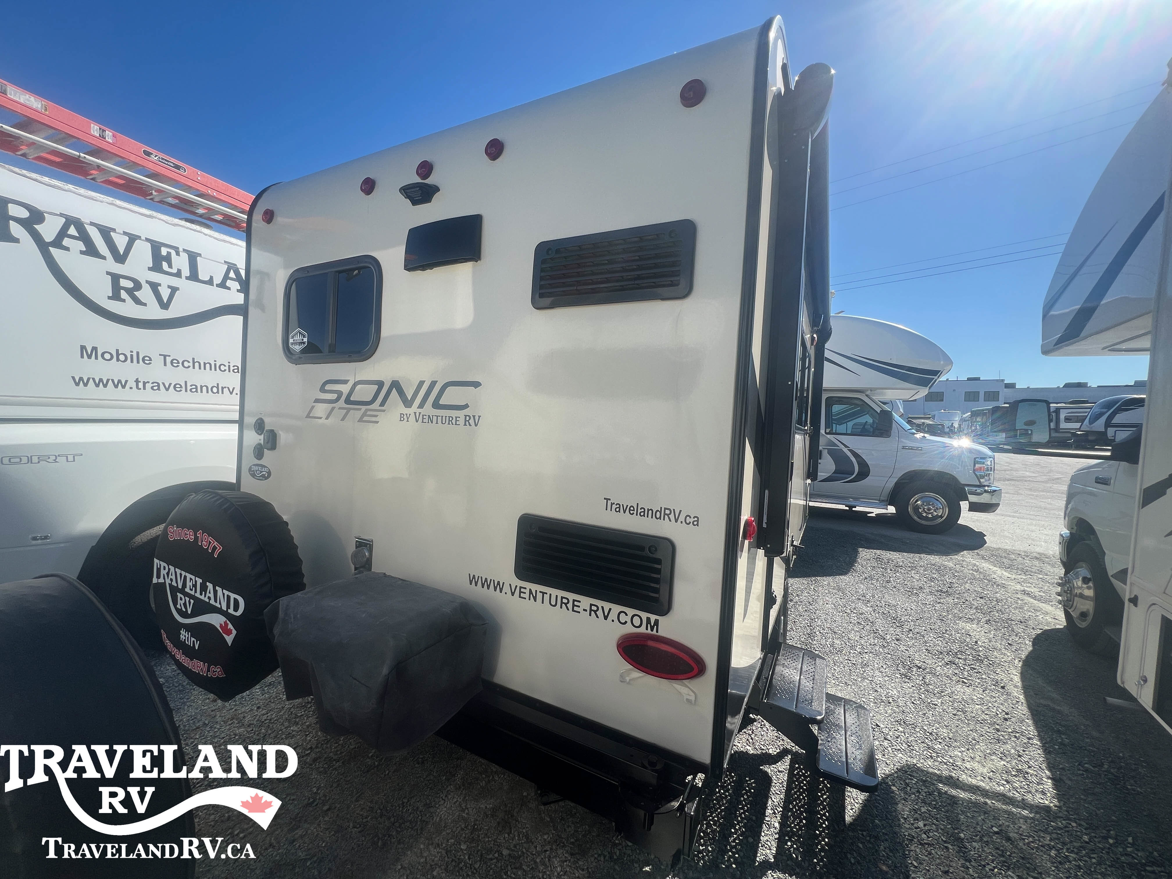 2017 Venture RV Sonic Lite SL149VML - Image 3