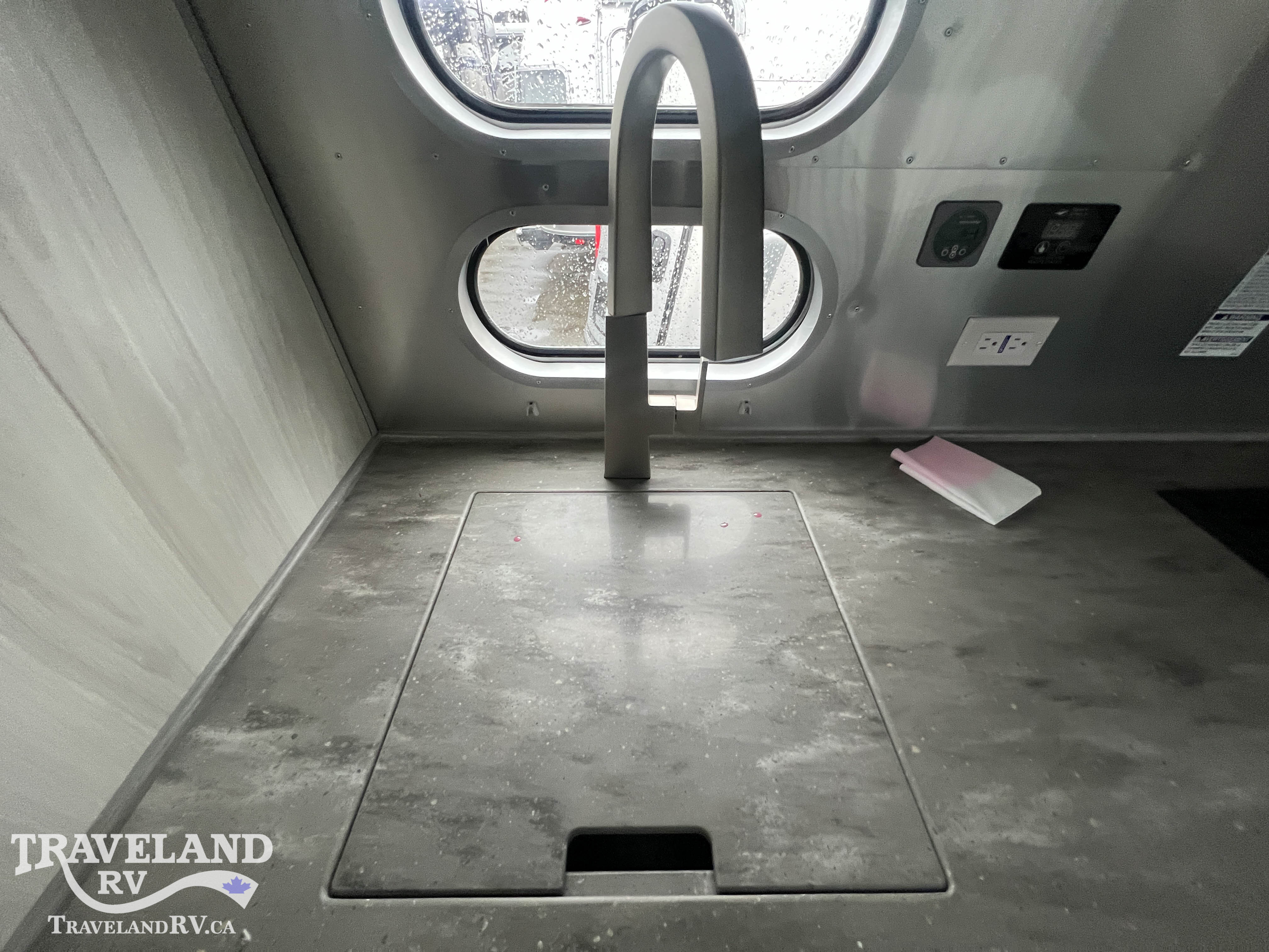 2026 AIRSTREAM 23FBT INTERNATIONAL - Image 13
