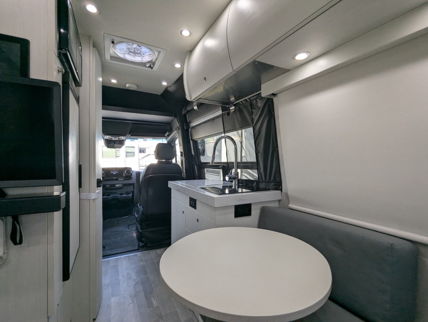 2024 Pleasure-Way Ascent TS - Image 33