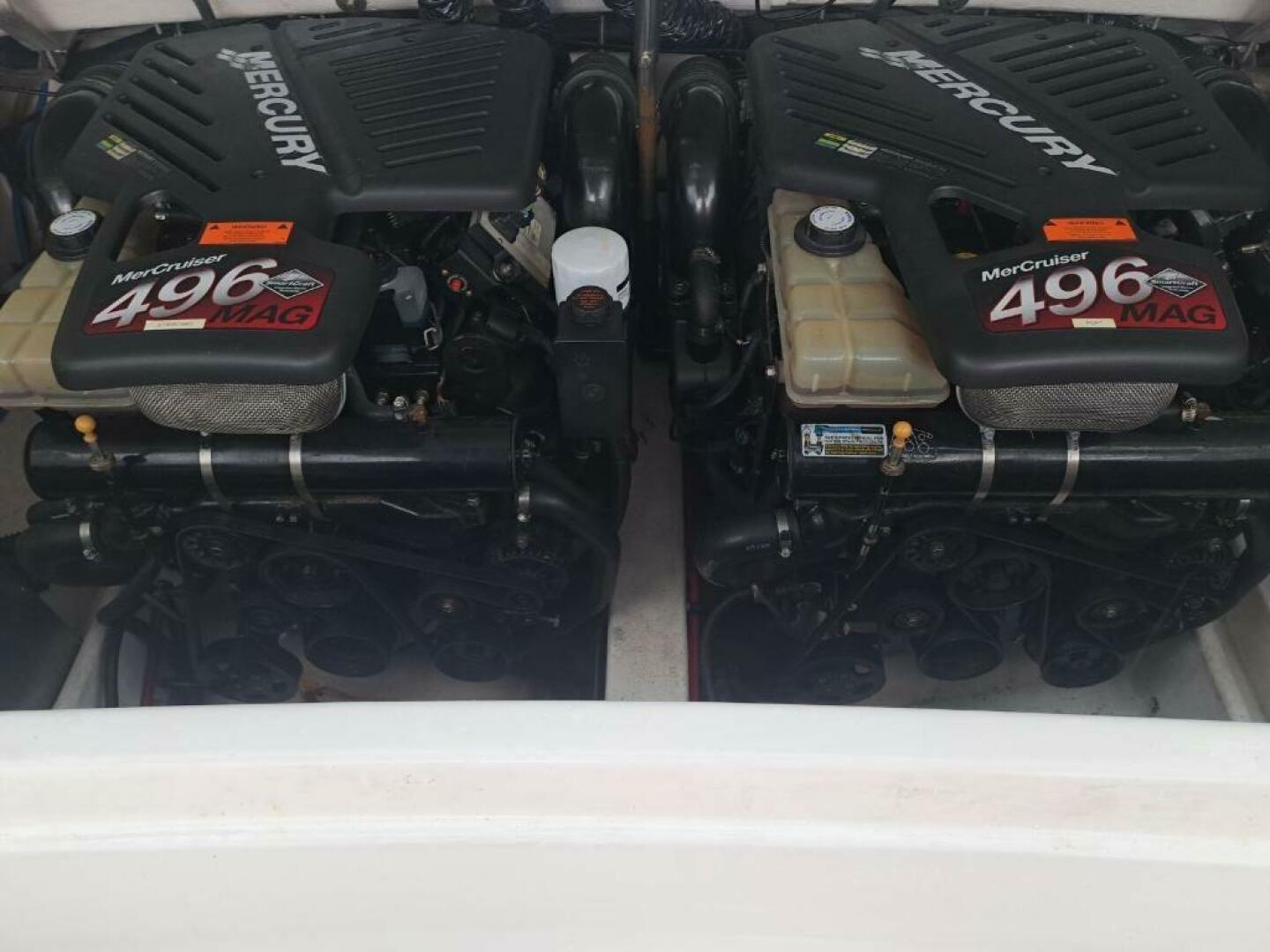 2002 Formula 330 SS - Image 6