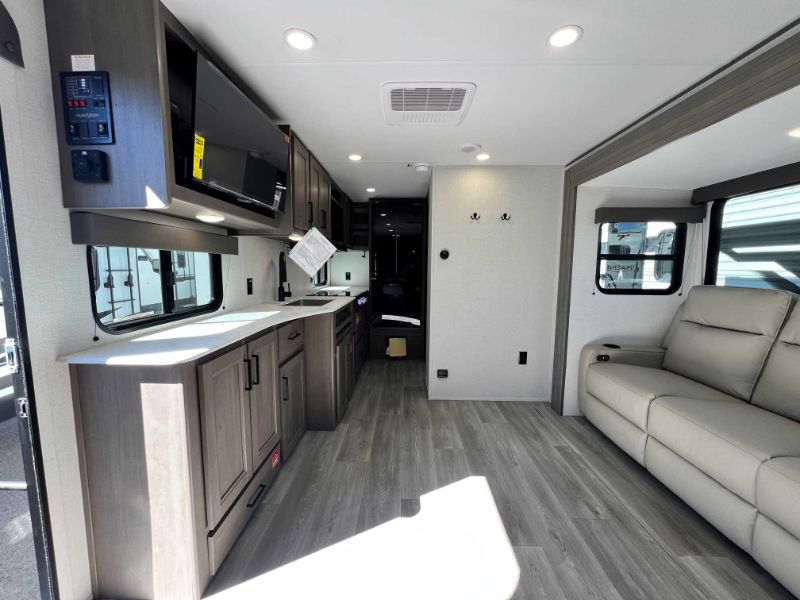 2026 Grand Design Transcend XPLOR 20MKX - Image 6
