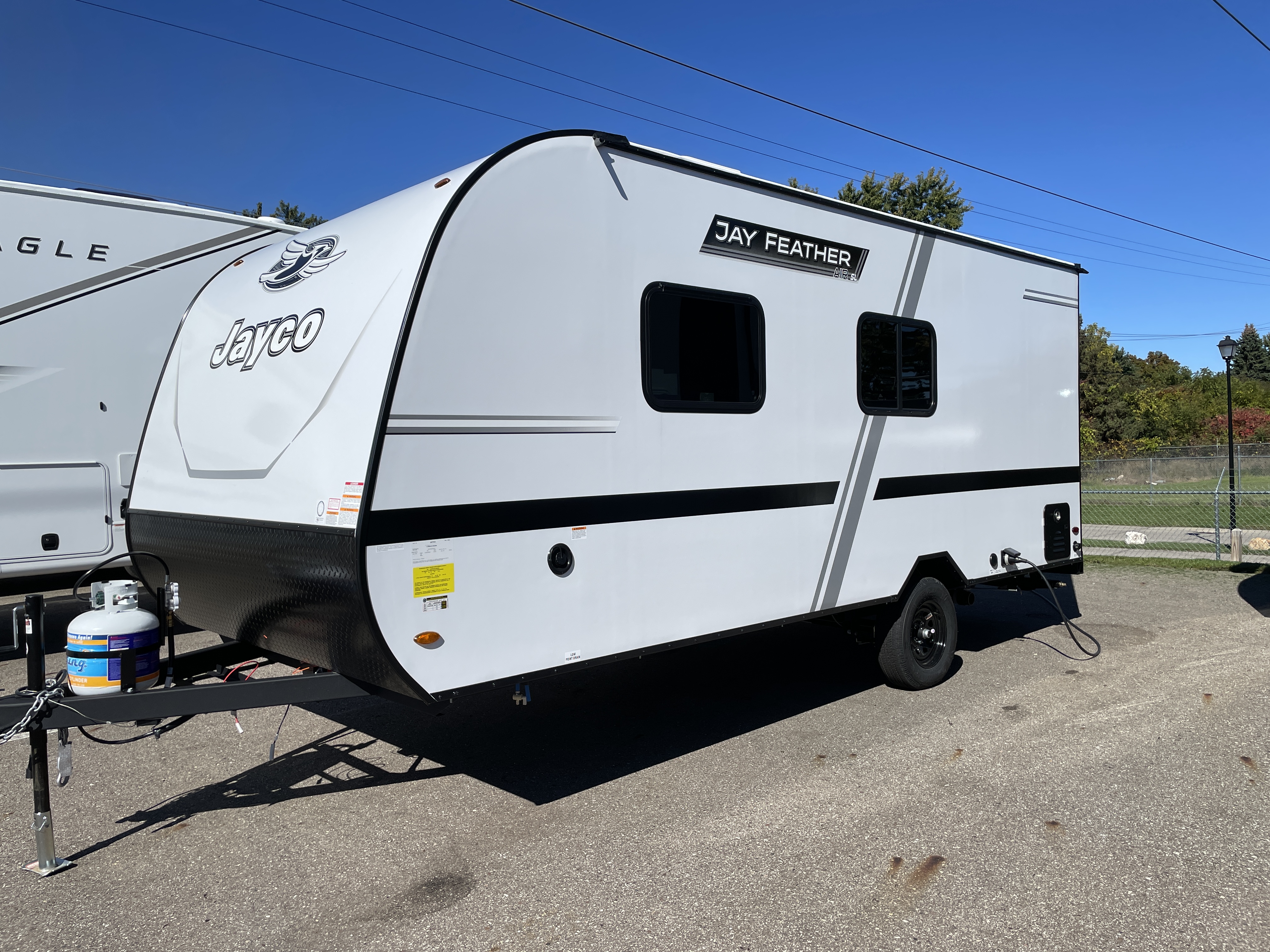 2027 Jayco Jay Feather Air SL 17RBSL - Image 4