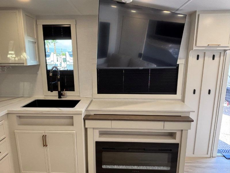 2026 Brinkley RV Model I 294 - Image 10