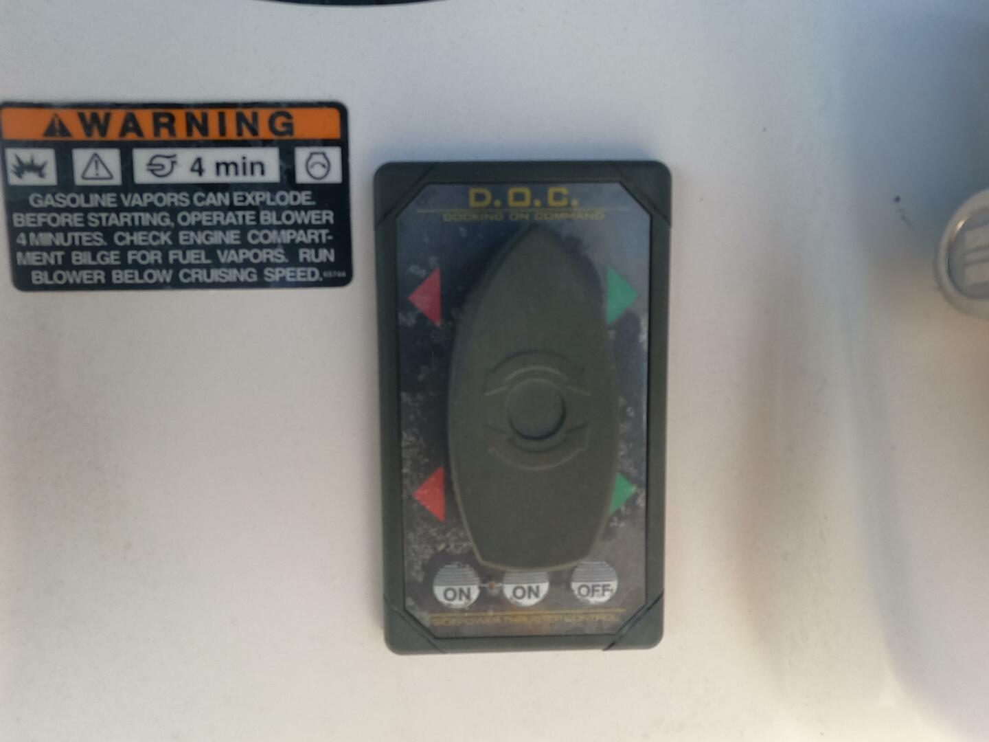 2003 Meridian 34 Convertible - Image 15