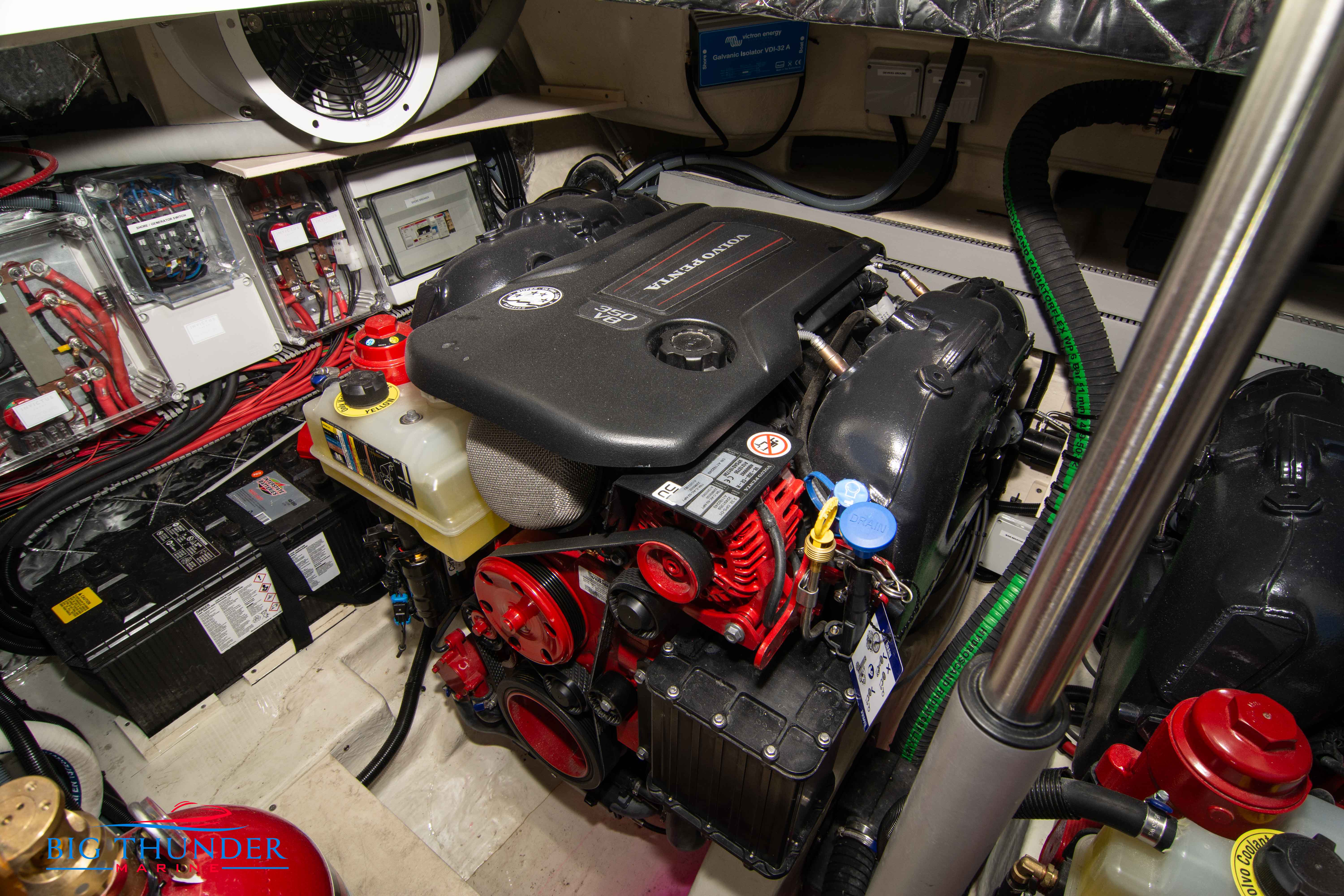 2024 Invictus GT320 - Image 78